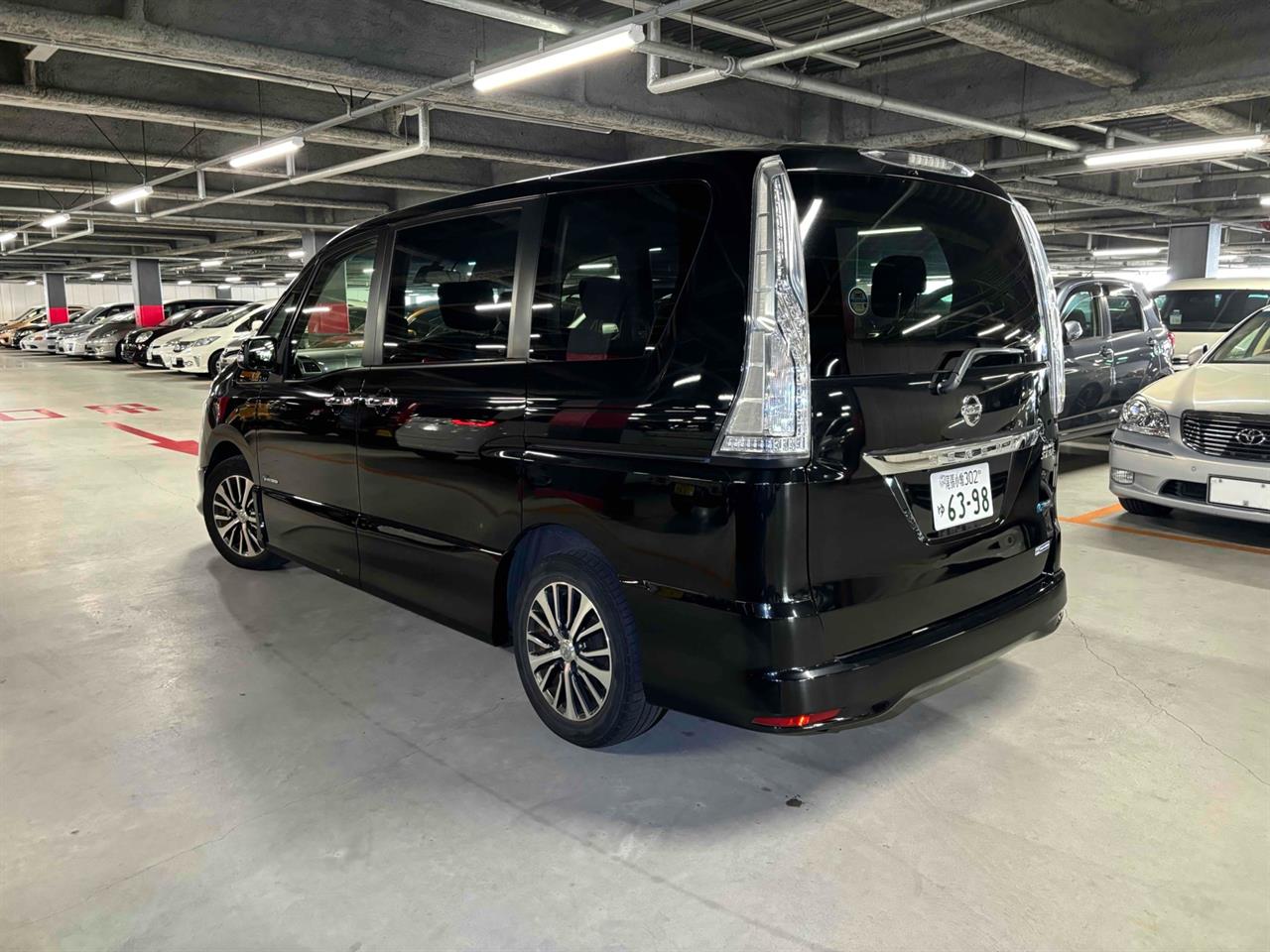 2014 Nissan SERENA