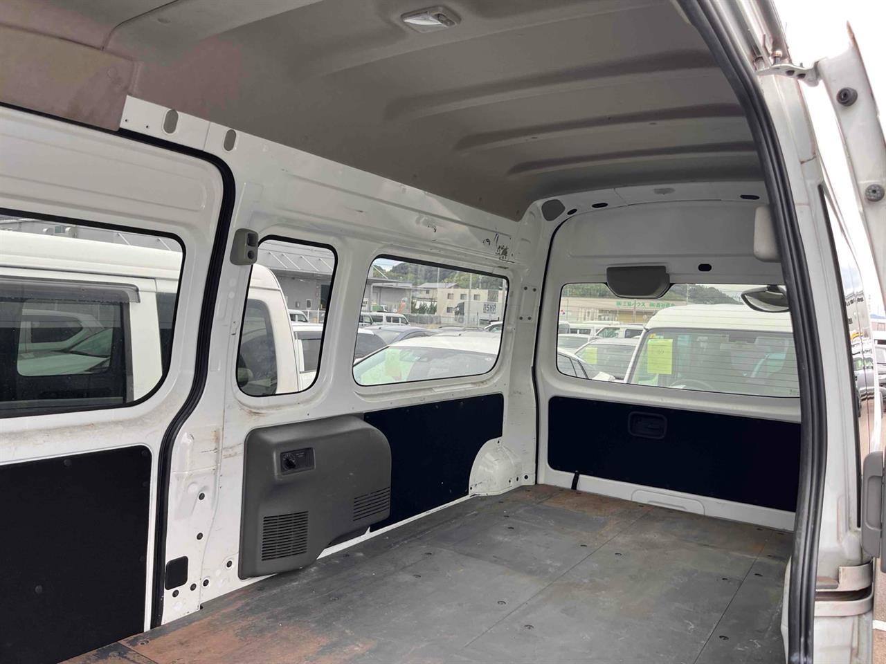 2018 Nissan NV350 CARAVAN