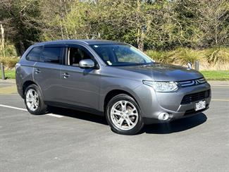 2013 Mitsubishi OUTLANDER - Thumbnail