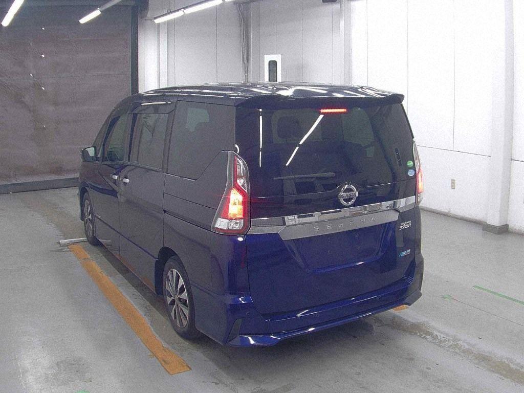 2018 Nissan SERENA