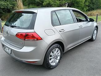 2013 Volkswagen Golf - Thumbnail