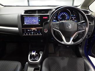 2016 Honda FIT - Thumbnail