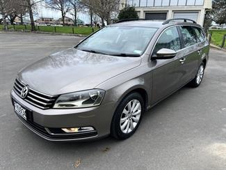 2011 Volkswagen Passat - Thumbnail