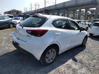 2015 Mazda DEMIO - Thumbnail