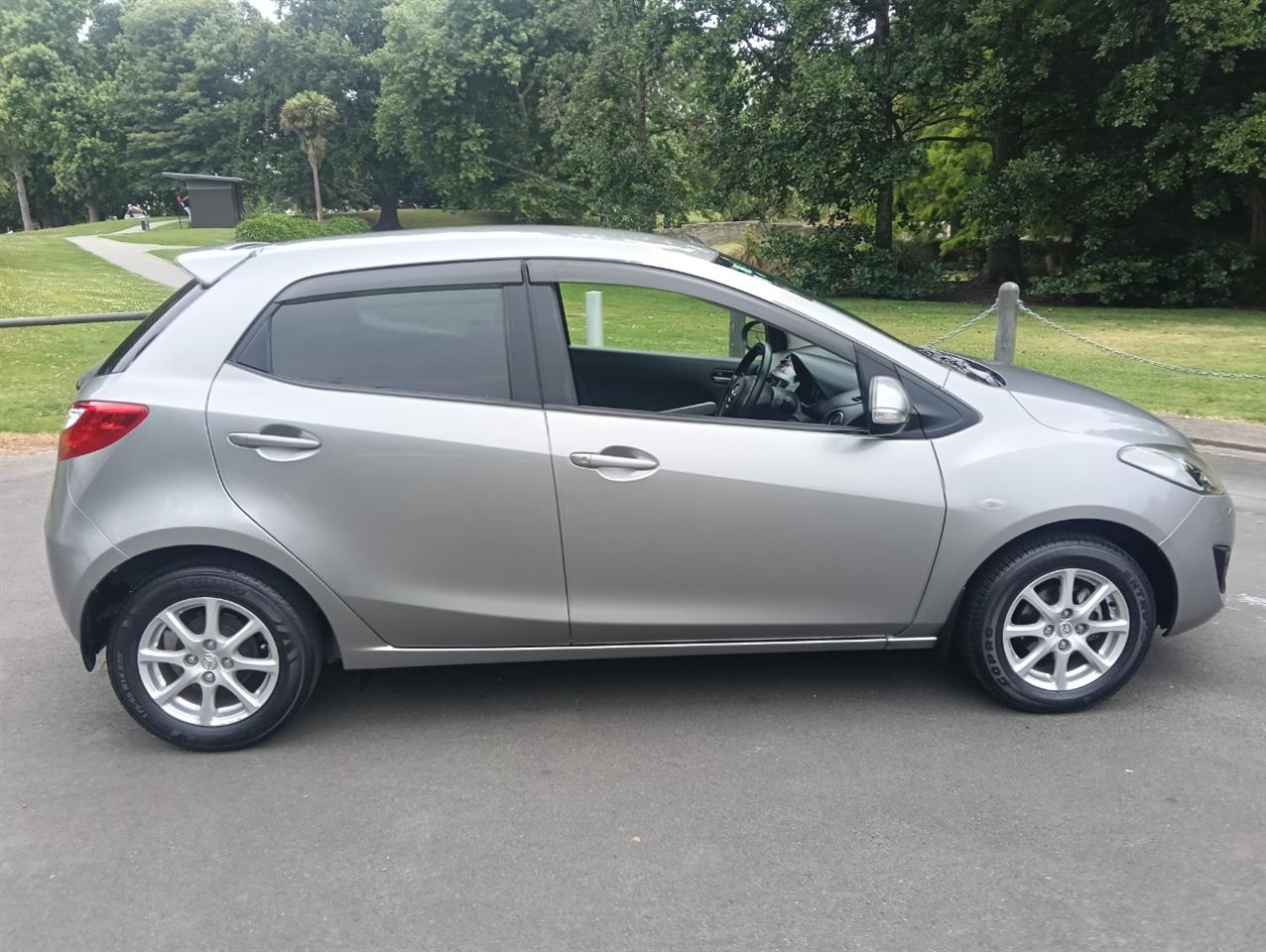 2011 Mazda DEMIO