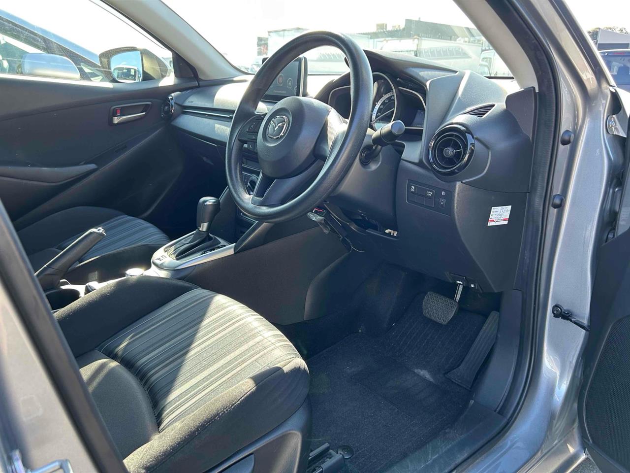 2015 Mazda DEMIO