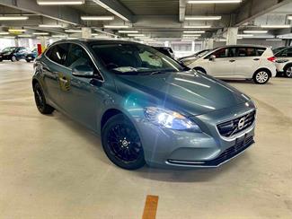 2014 Volvo V40 - Thumbnail