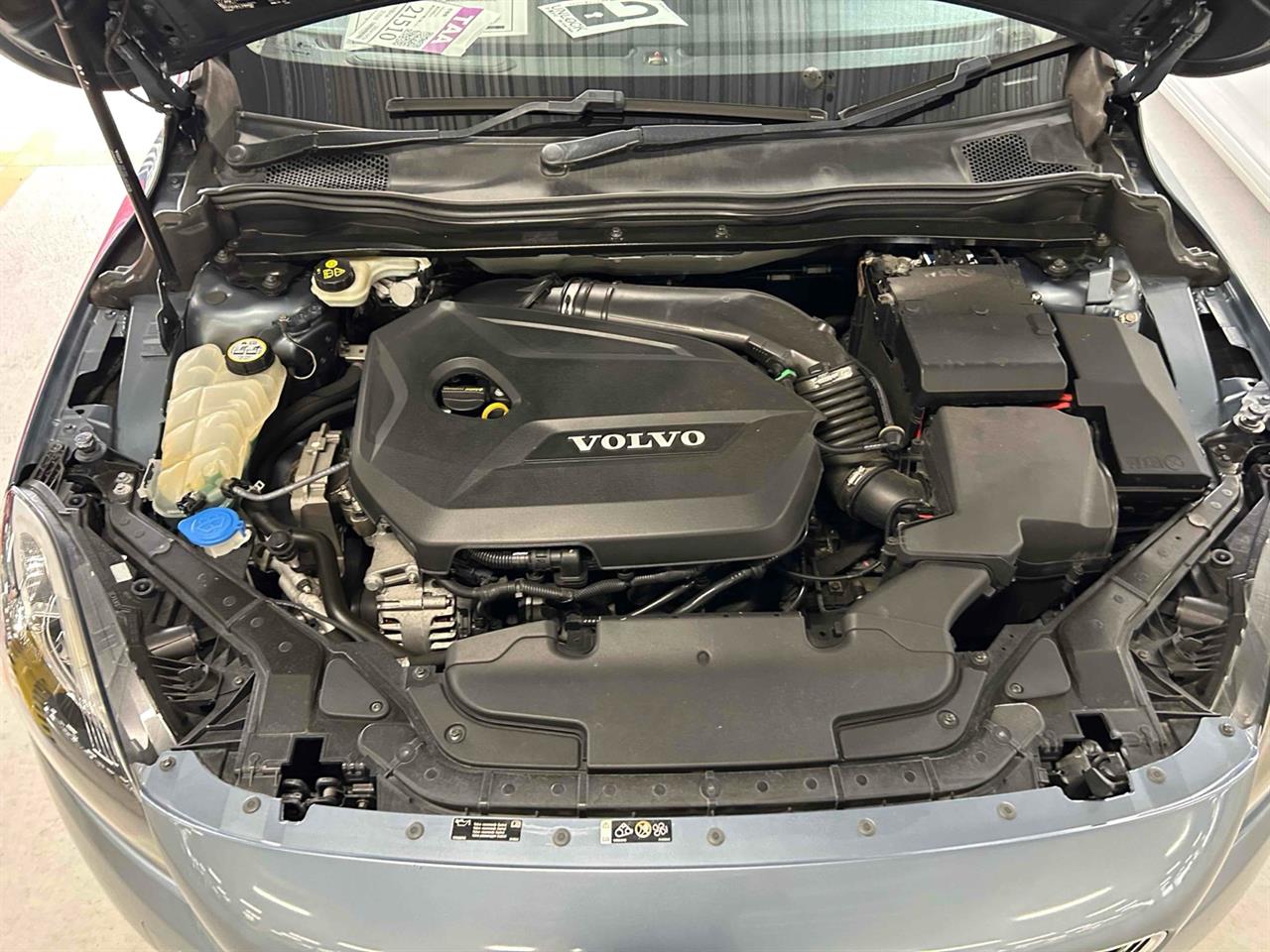 2014 Volvo V40