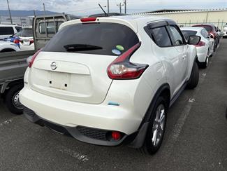 2015 Nissan Juke - Thumbnail