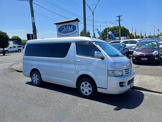 2006 Toyota Hiace - Thumbnail