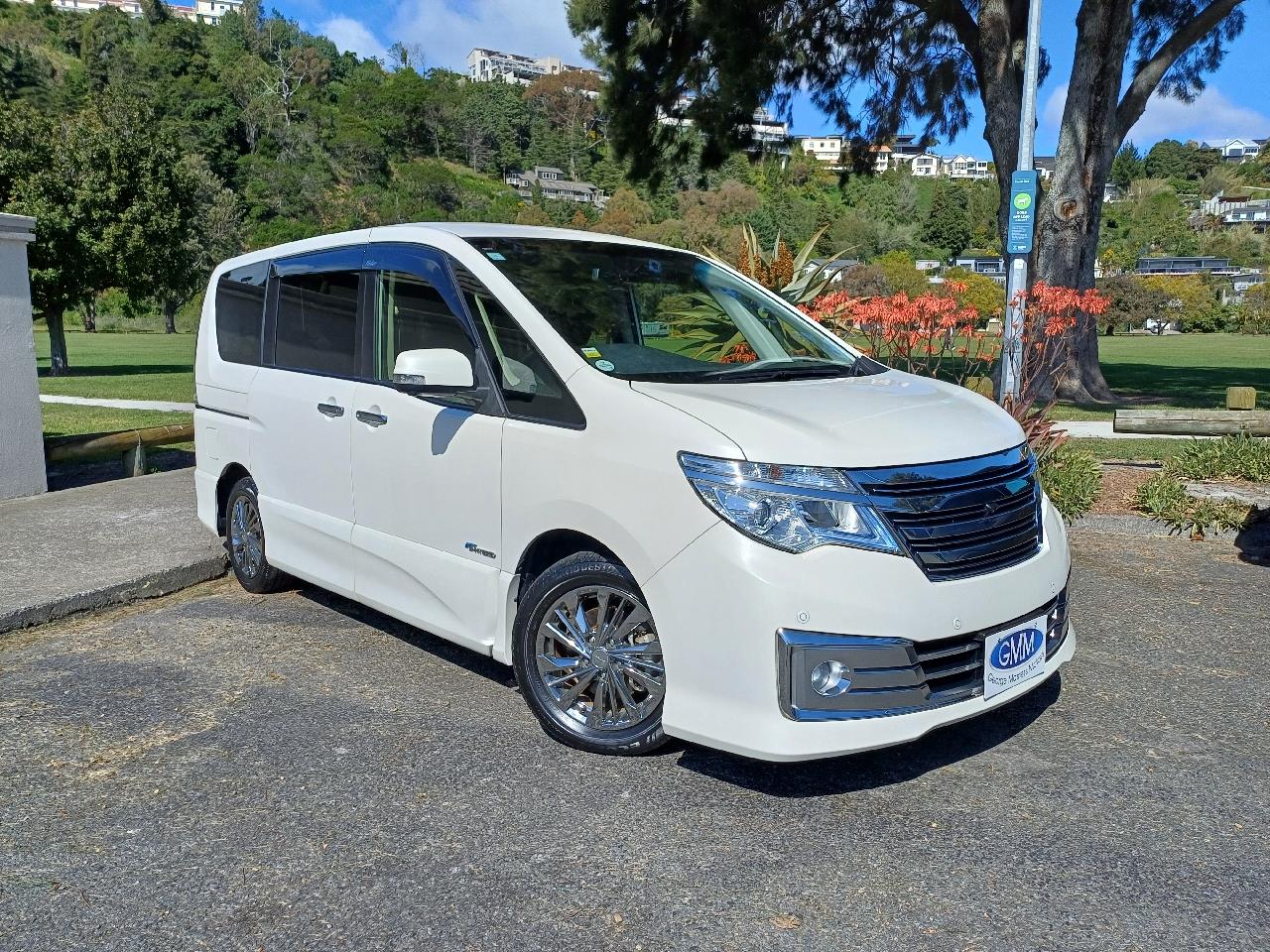 2014 Nissan SERENA