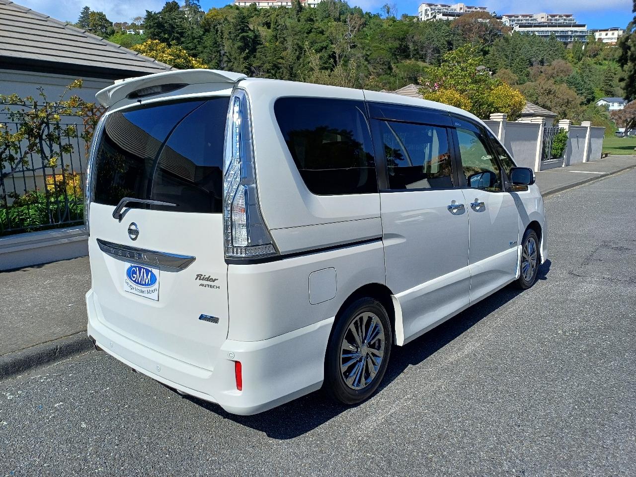 2014 Nissan SERENA