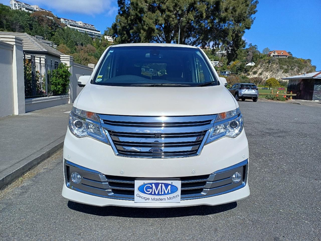 2014 Nissan SERENA