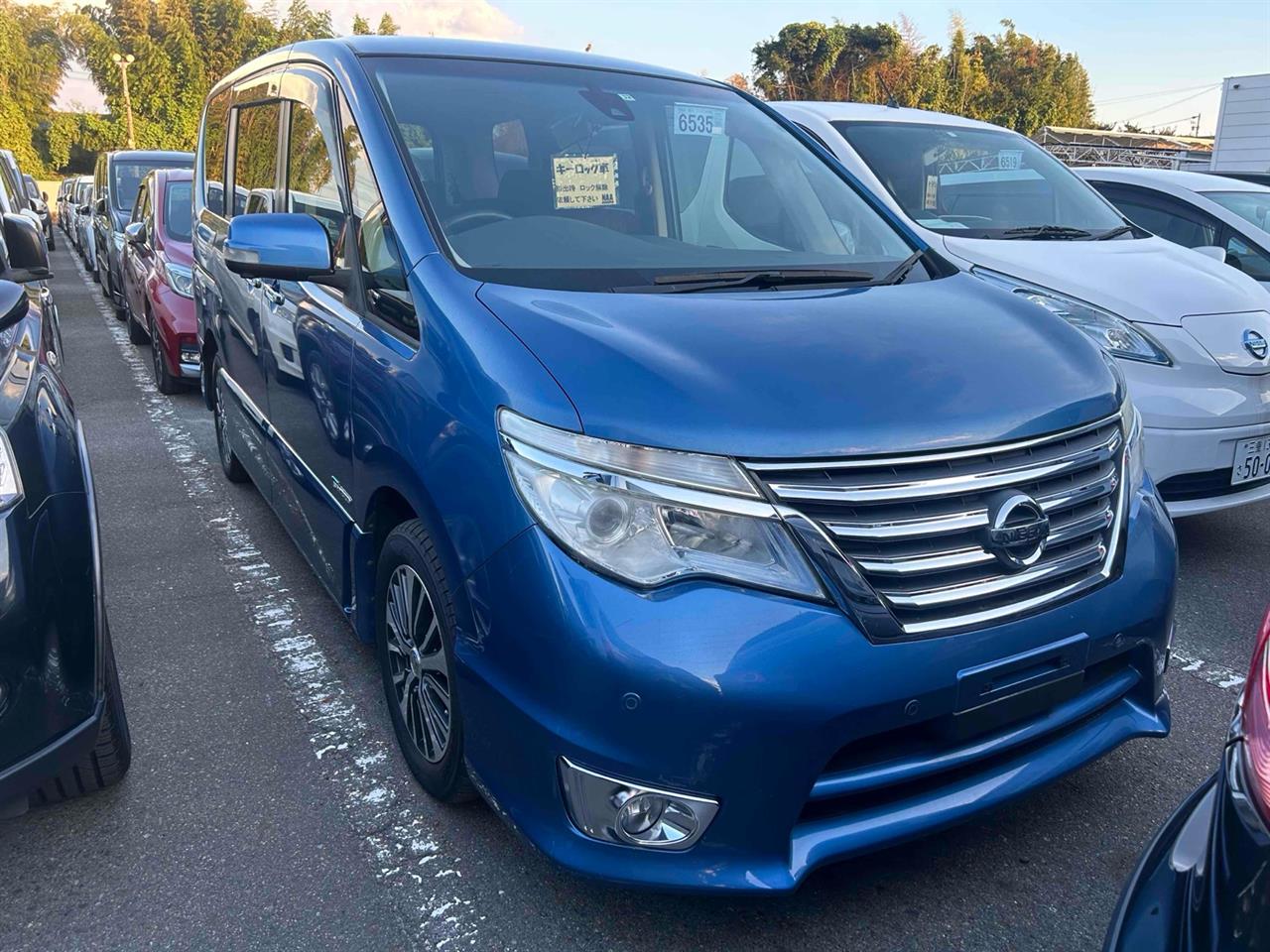 2015 Nissan SERENA