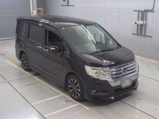 2013 Honda STEP WAGON - Thumbnail