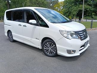 2014 Nissan SERENA - Thumbnail