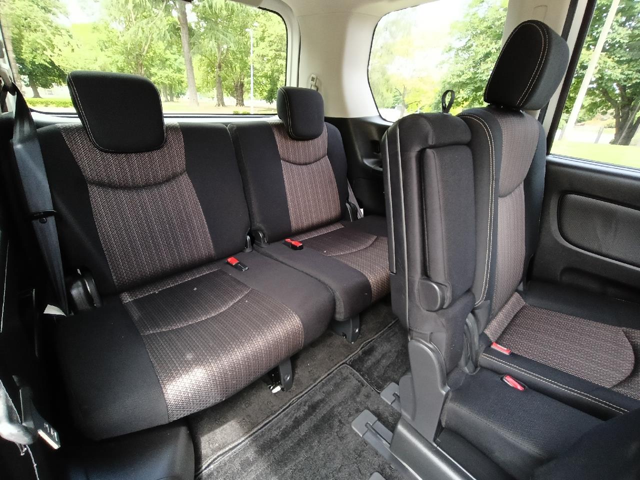 2014 Nissan SERENA