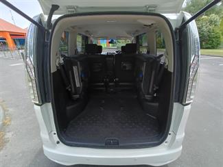 2014 Nissan SERENA - Thumbnail